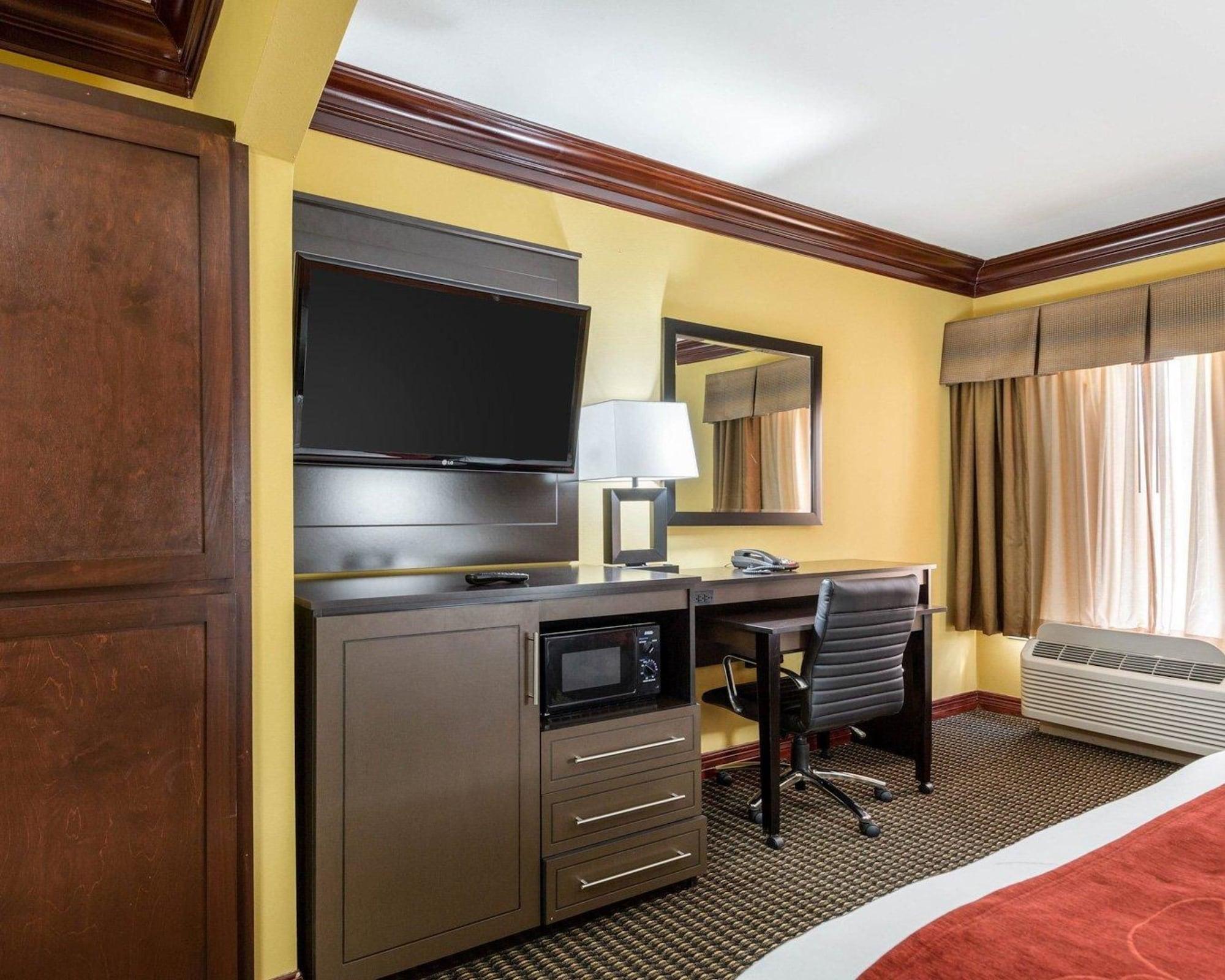 Comfort Suites Lake Jackson Clute Екстериор снимка