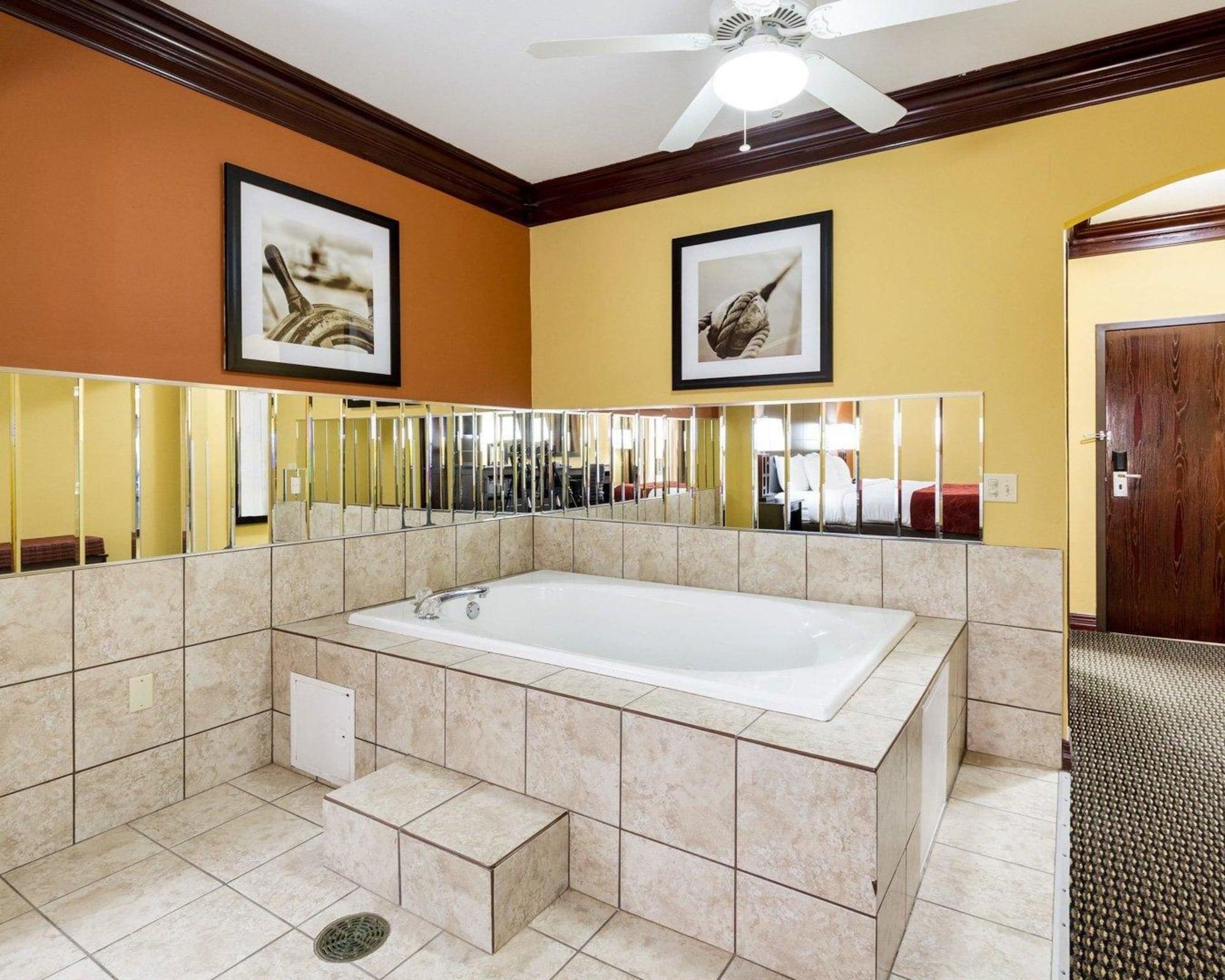 Comfort Suites Lake Jackson Clute Екстериор снимка