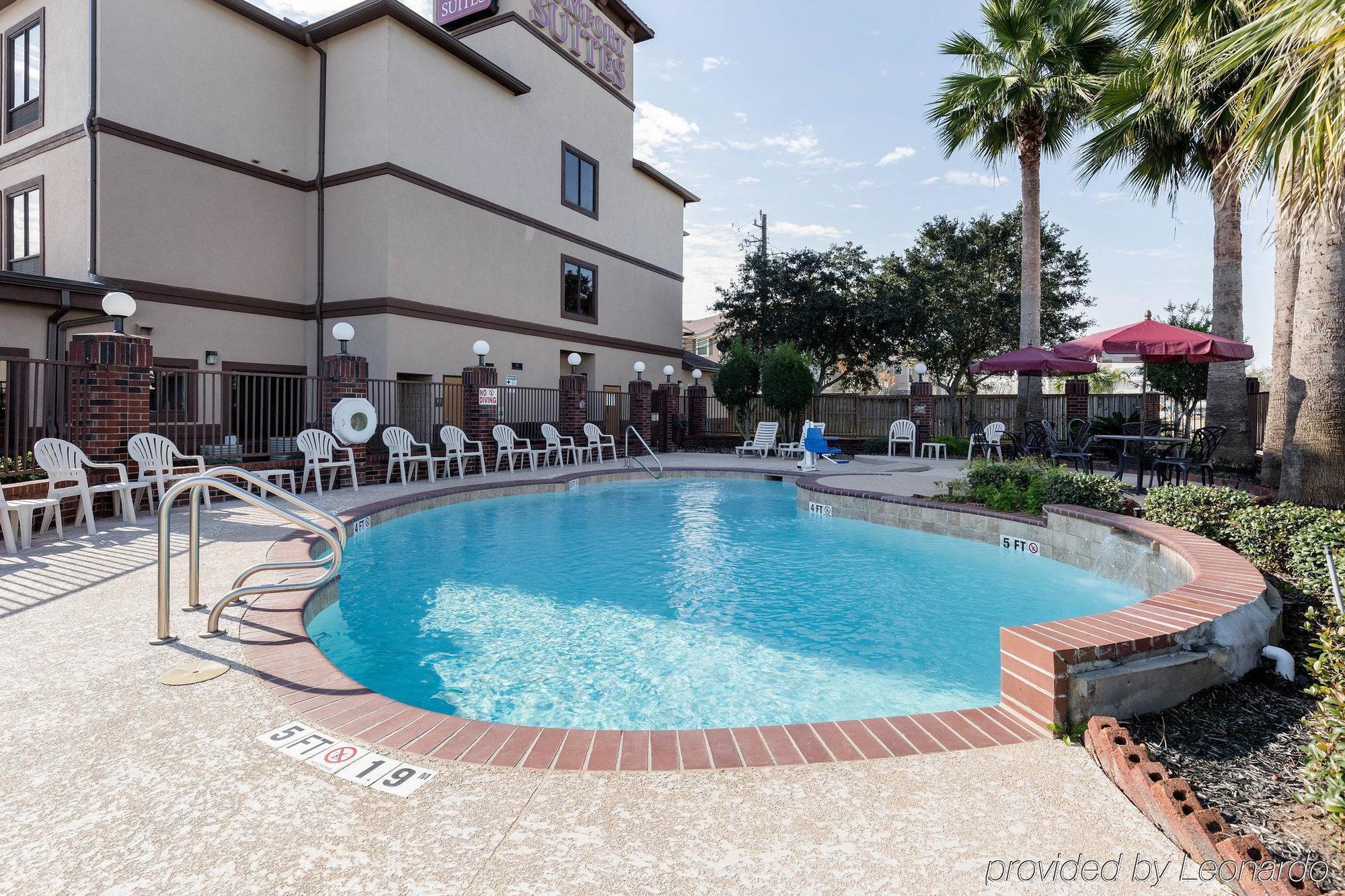 Comfort Suites Lake Jackson Clute Екстериор снимка