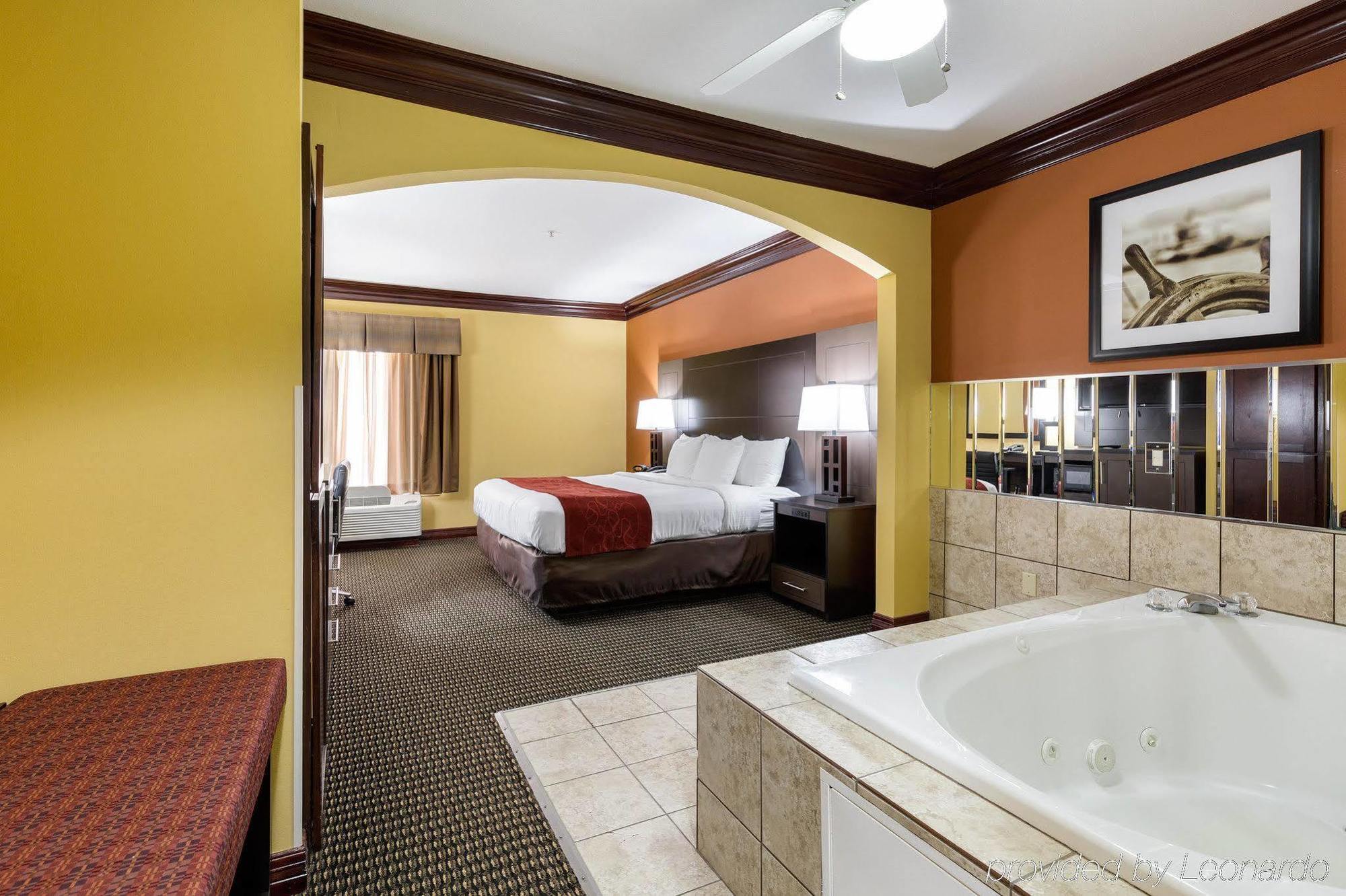 Comfort Suites Lake Jackson Clute Екстериор снимка