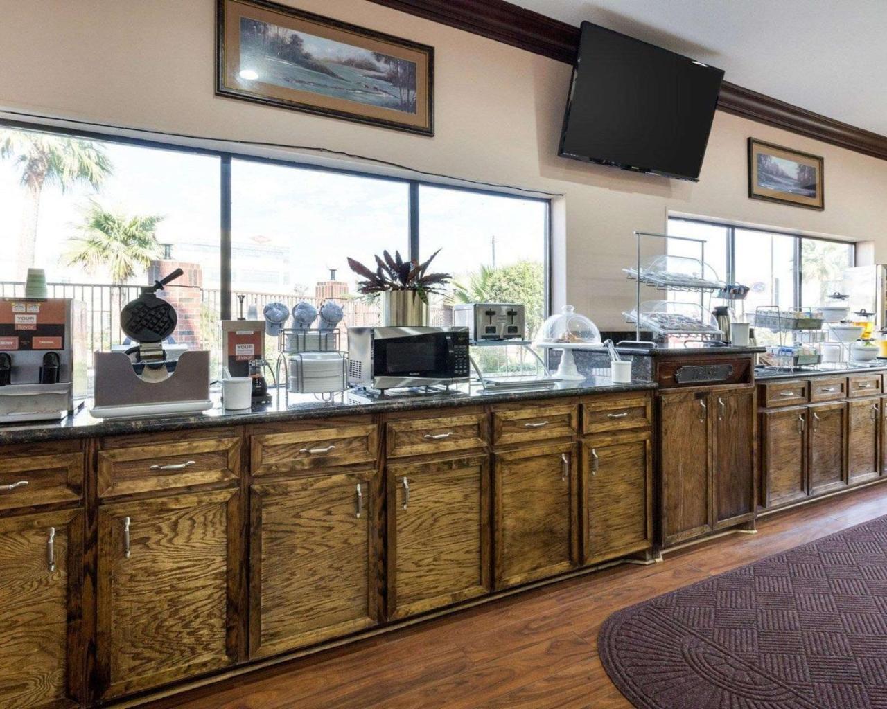 Comfort Suites Lake Jackson Clute Екстериор снимка