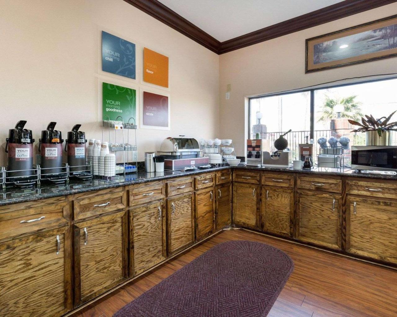 Comfort Suites Lake Jackson Clute Екстериор снимка