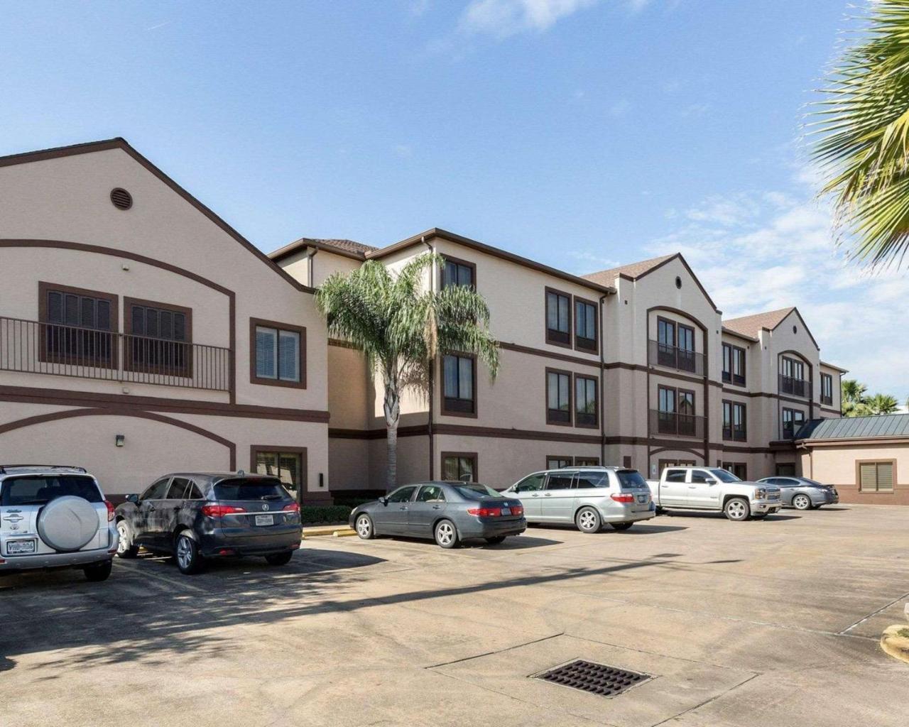 Comfort Suites Lake Jackson Clute Екстериор снимка